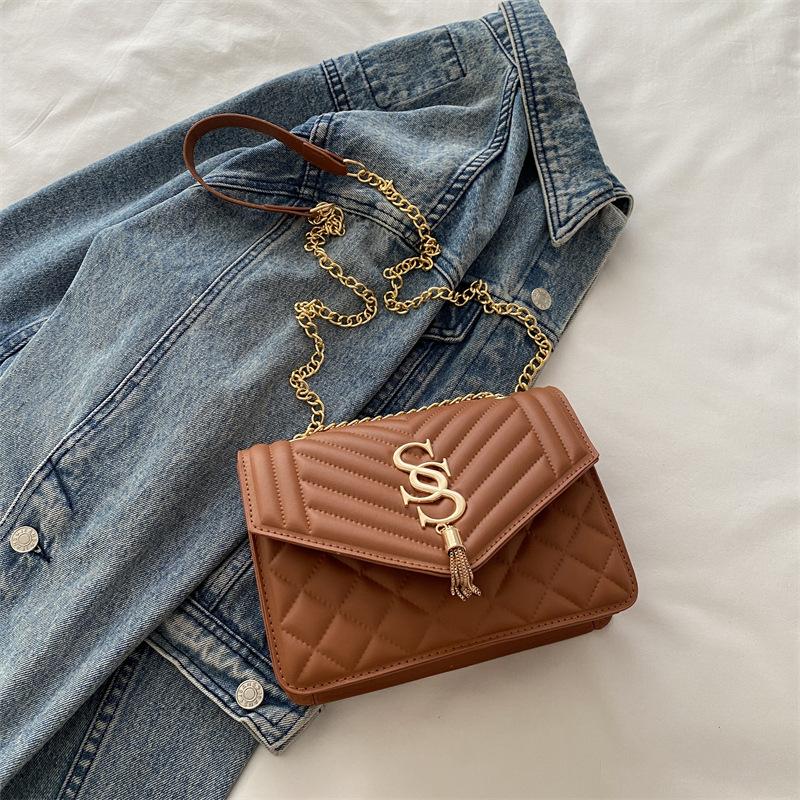 

Модная женская сумка ромбовидной формы Xiaoxiangfeng 2025 года, новая корейская версия, универсальная цепочка, кроссбоди, на плечо, с клапаном, маленькая квадратная сумка