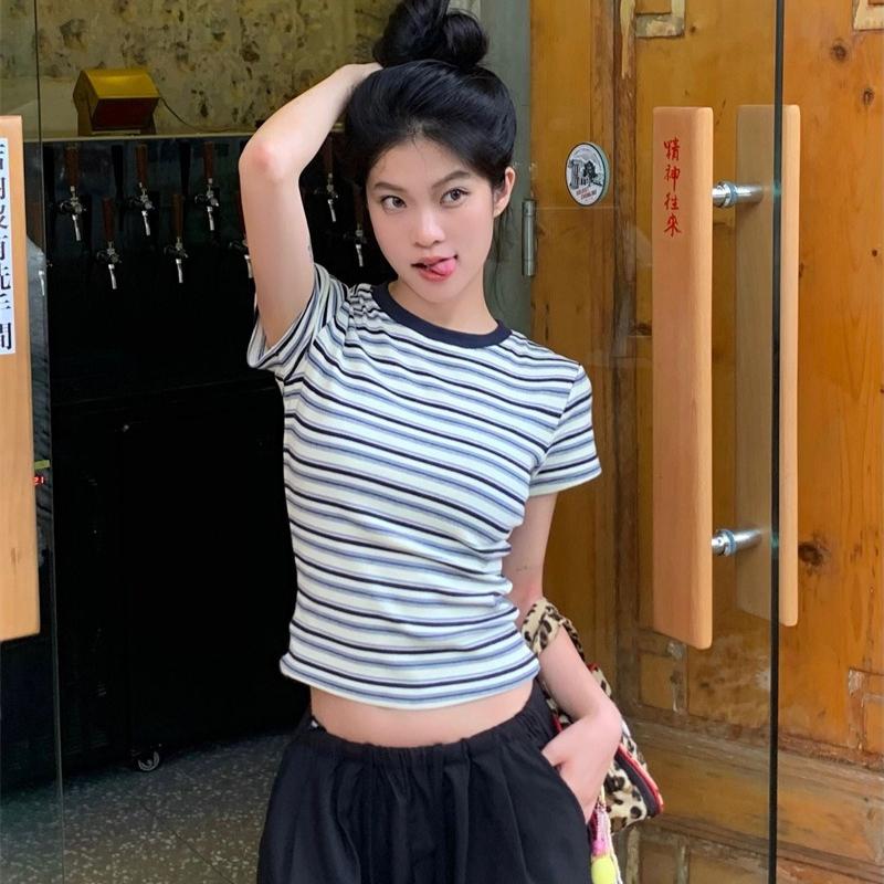 Summer Korean Black Stripe T Shirts Women's O-neck Short-sleeve T-shirt Young Girl Harajuku Casual Elastic Skinny Y2k Tops Women