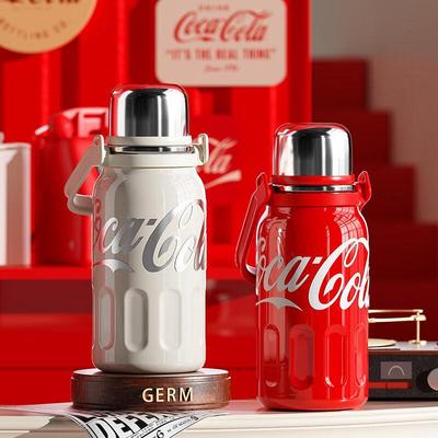 Germ x Coca-Cola Rytmiczna Butelka Izolowana