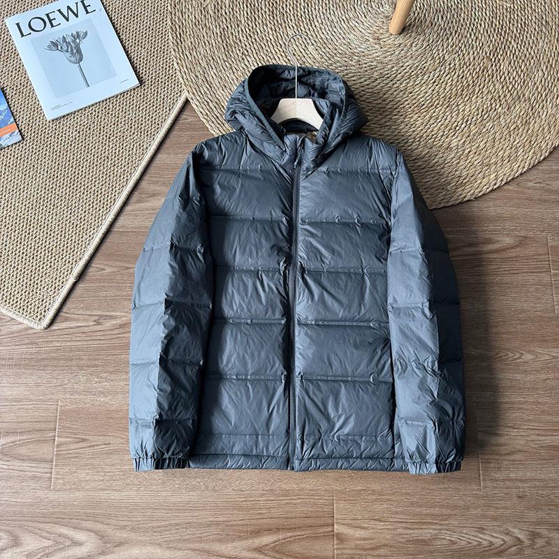 Unisex Lightweight Down Jacket: High-Quality, Stand-up Collar, for Autumn/Winter Outdoor Mountaineering