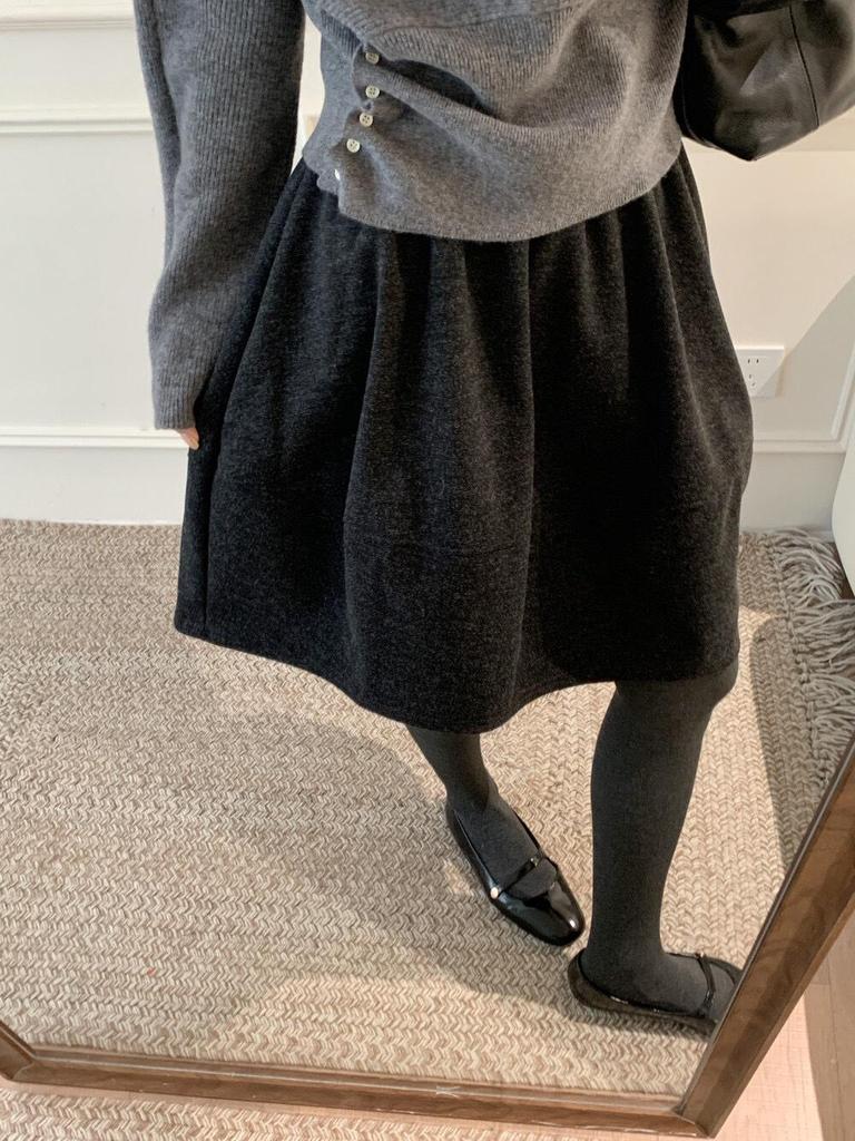 Highly Recommended! Women's Retro Woolen A-line Skirt - Autumn/Winter Korean Minimalist Pleated Slimming Mid-length Skirt