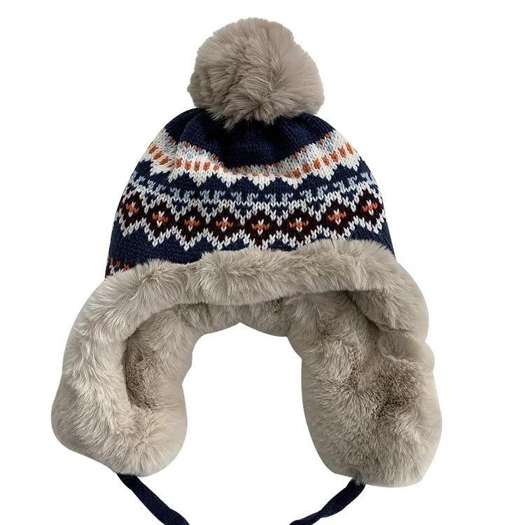 Wool hat female retro shows small face, winter plush thickened warm riding ear protection cold Lei Feng hat tide