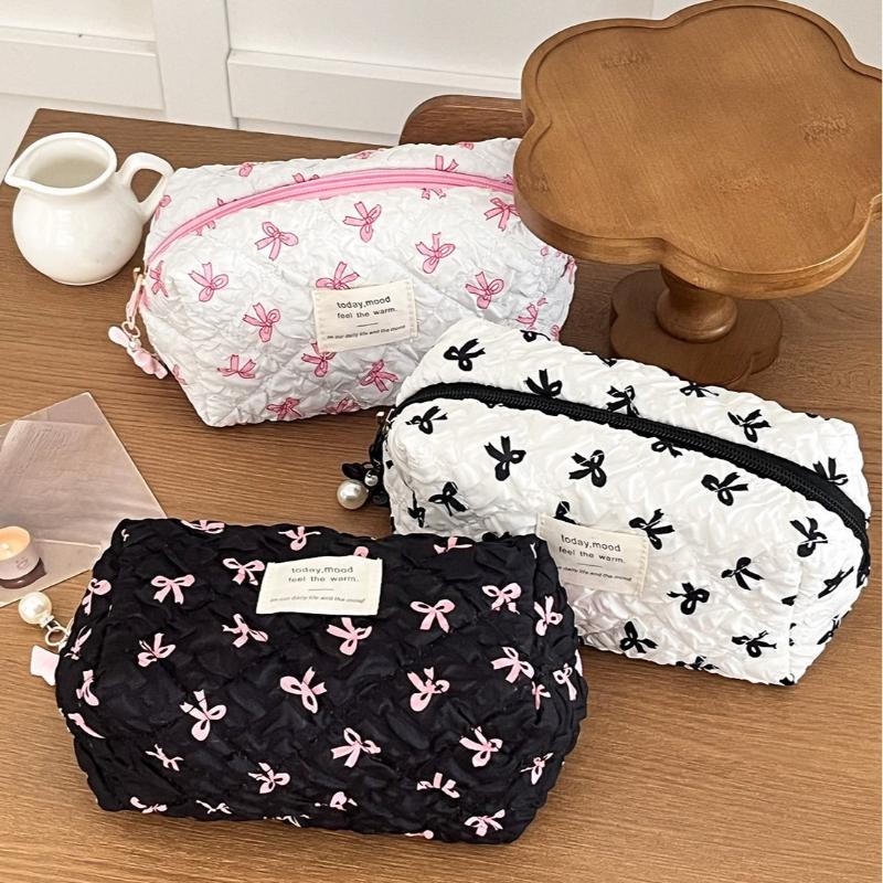 Módny štvorcový dámsky clutch taštička na make-up prenosná roztomilá dámska kozmetická toaletná taštička kabelka so zipsom s potlačou mašle