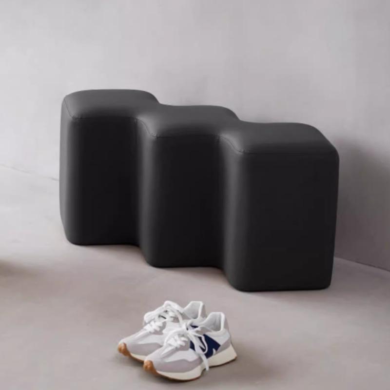 Nordic Shoe Changing Stool Luxury Low Stools Minimalist Aesthetic Modern Living Room Stool Relaxing Decorative Entrance Stools