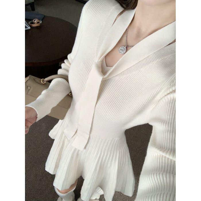 Elegant Lace-Up V-Neck Slim Knit Dress - Autumn/Winter Style One Size