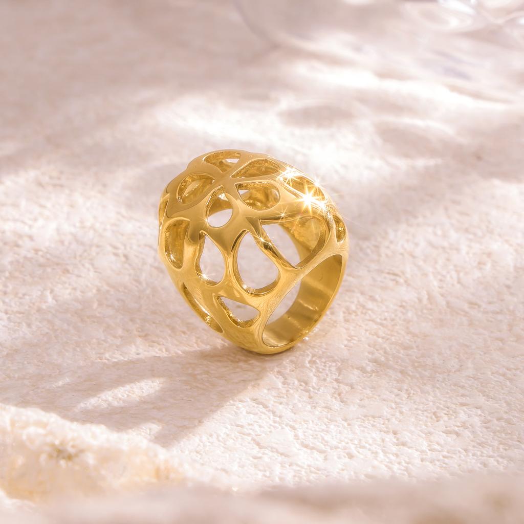 Unique Hollowed Sphere Ring For Women 18k Gold Plated Hyperbole Women's Stainless Steel Finger Rings Aesthetic Woman Jewelry