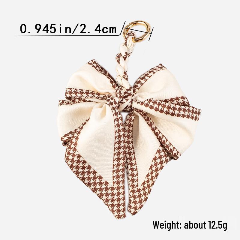 Luxury Bow Chain Bag Charm: Trendy Crossbody Strap and Elegant Pendant Accessory for Influencers