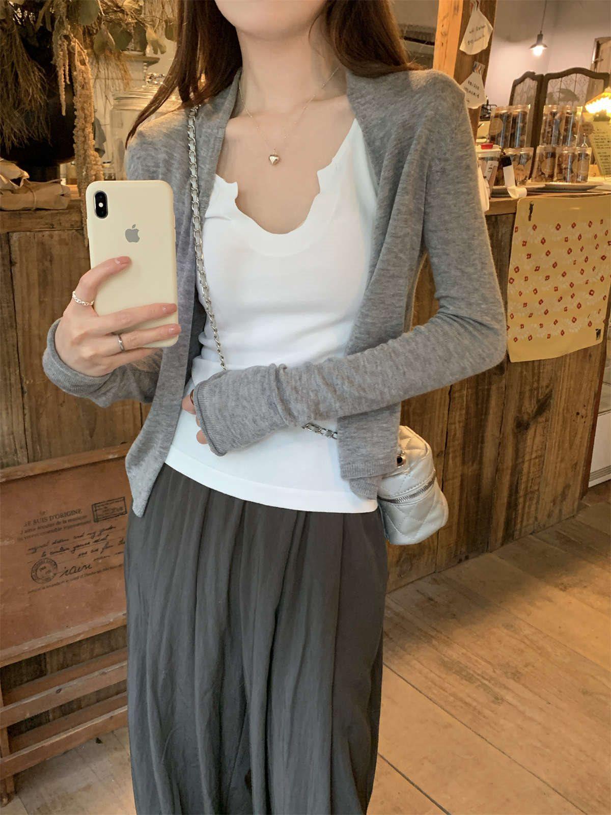 

Women s Lightweight Korean-Style Knit Cardigan - Sun Protection, Long Sleeve, Versatile Shawl for Summer, Spring, and Autumn. Small