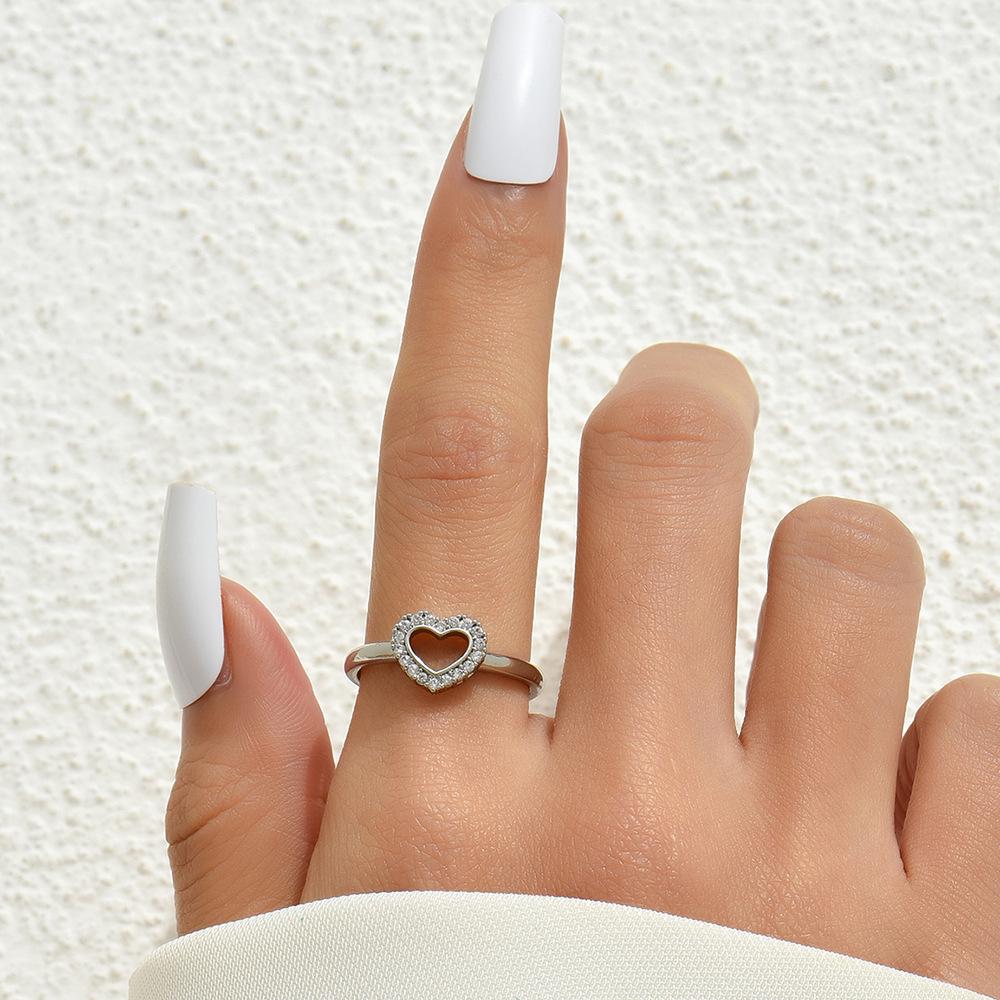 Versatile Zircon Heart Ring: Elegant Proposal & Wedding Jewelry for Women