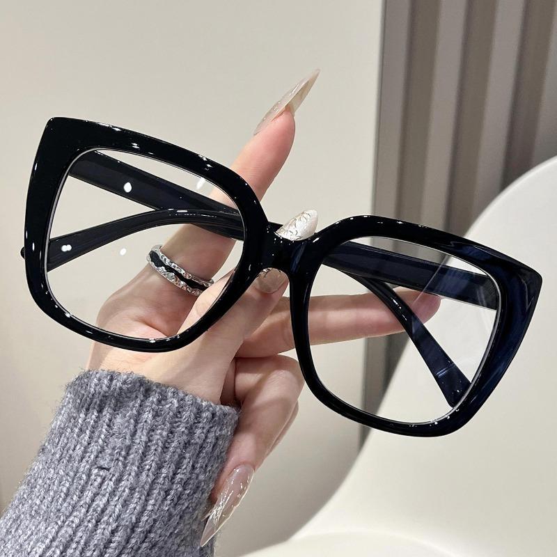 Women Anti Blue Light Oversized Black Frame Vintage Glasses Computer Eyewear Full Frame Transparent Eye Protection Eyepiece
