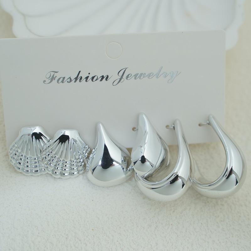 

European & American Style Water Drop Stud Earrings - Light Luxury with Personalized Design
