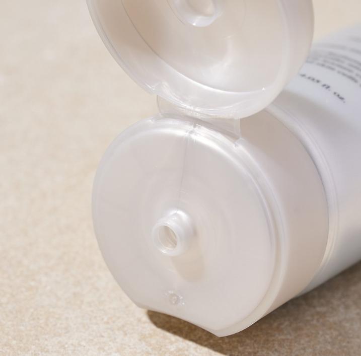Gentle Refining Foam Cleanser for Smooth and Clear Skin