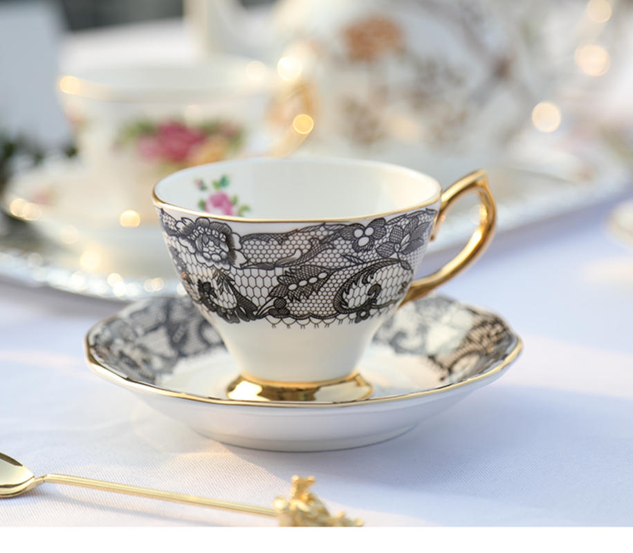 English afternoon tea, bone porcelain plate, dessert plate, ceramic snack, western plate, black lace. Coffee cups and a set of flavors