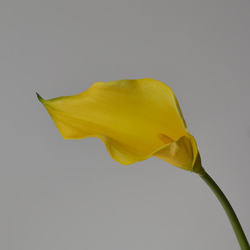 Künstliche Calla-Lilie EVA-simulierte Blume Kunstblume weicher Hochzeitsstrauß Heimdekoration