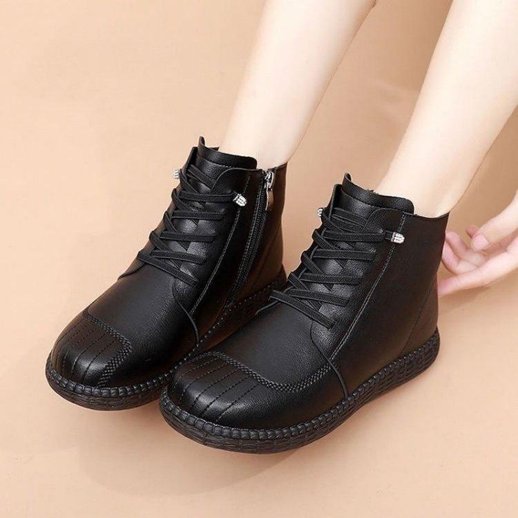 Soft leather ethnic style mother cotton shoes 2025 winter new flat soft-soled women's shoes middle-aged velvet comfortable warm short boots
