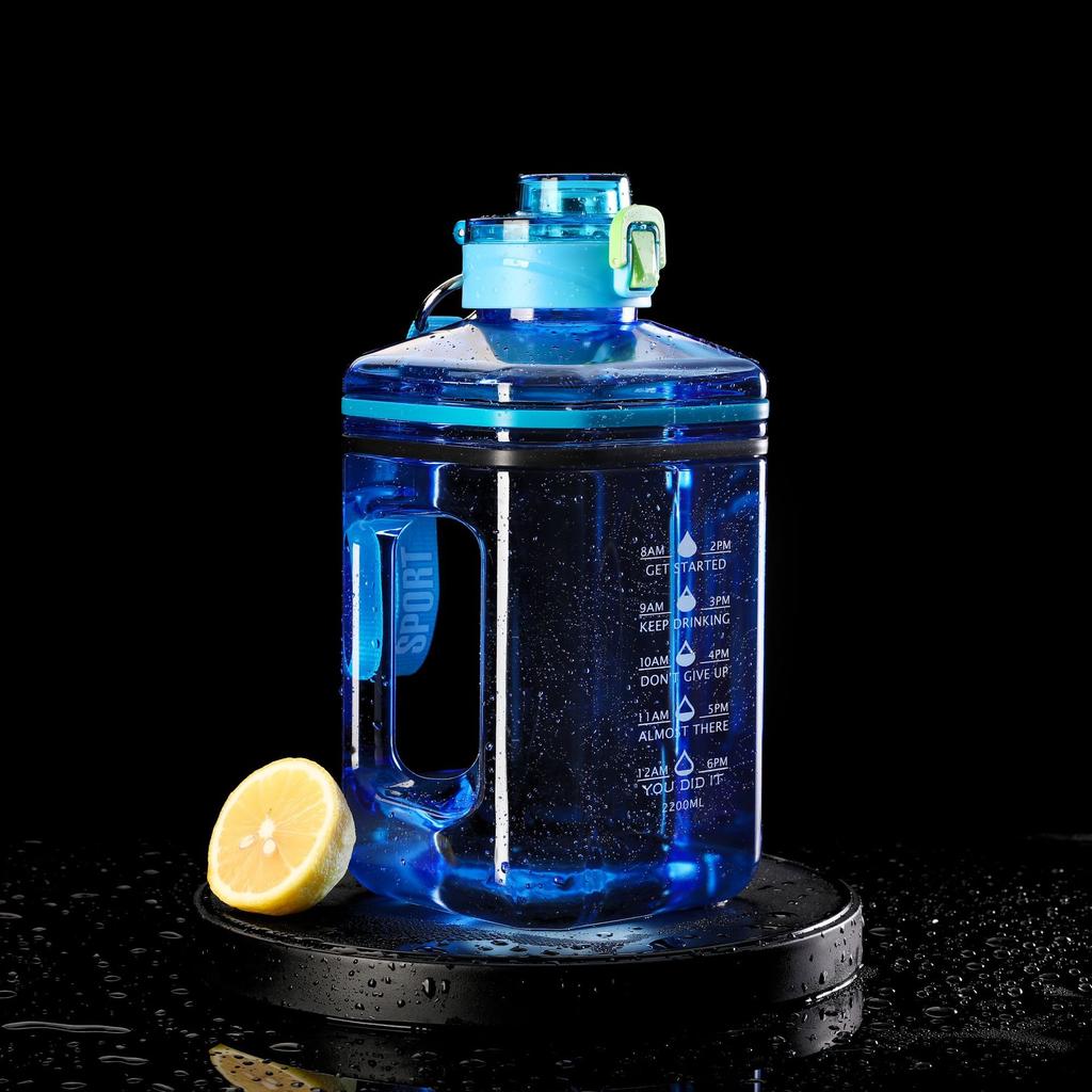 2.2L Outdoor Fitness Exercise, Large-capacity Water Cup, Direct Drinking, Students' Adult Network, Red Lifting Rope Square.