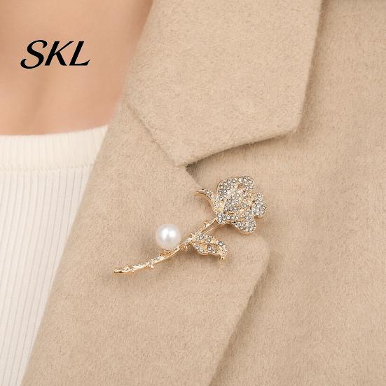 Long-lasting Flower Brooch Faux Pearl Rhinestone Rose Brooch, Retro Lapel Pin Clip, Electroplated Sweater Cardigan Coat Suit Scarf Decor, Women