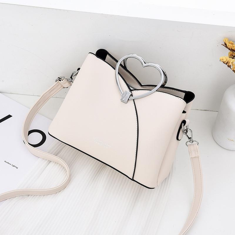 

2023 New Fashion Love Heart Handbag Simple And Generous Single Shoulder Messenger Bag