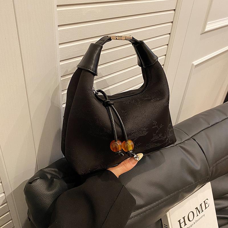 2026 new new Chinese bag women's popular Hanfu antique handbag textured shoulder messenger bag