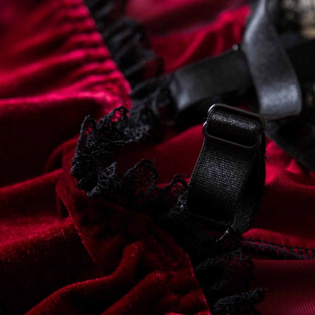 Corsets, Fashionable and Elegant Women's Clothing