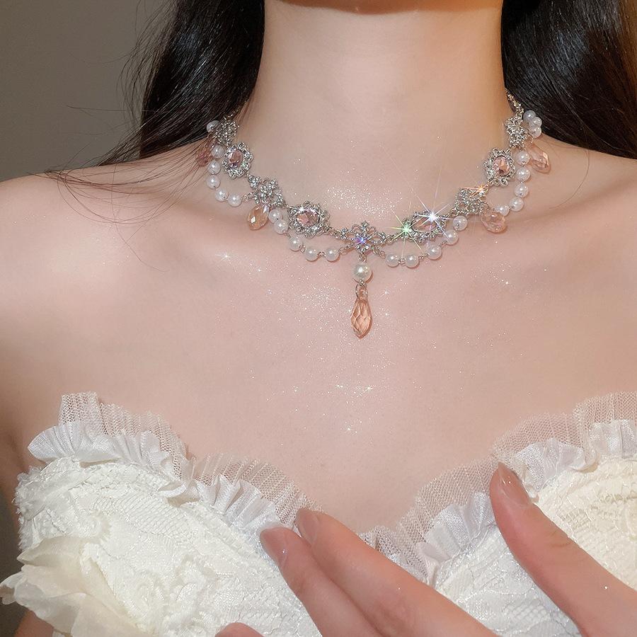 

1PC Shining Crystal Water Droplet Pearl Tassel Pendant Necklace For Women Wedding Party Aesthetic Scene Charm Accessories Decoration
