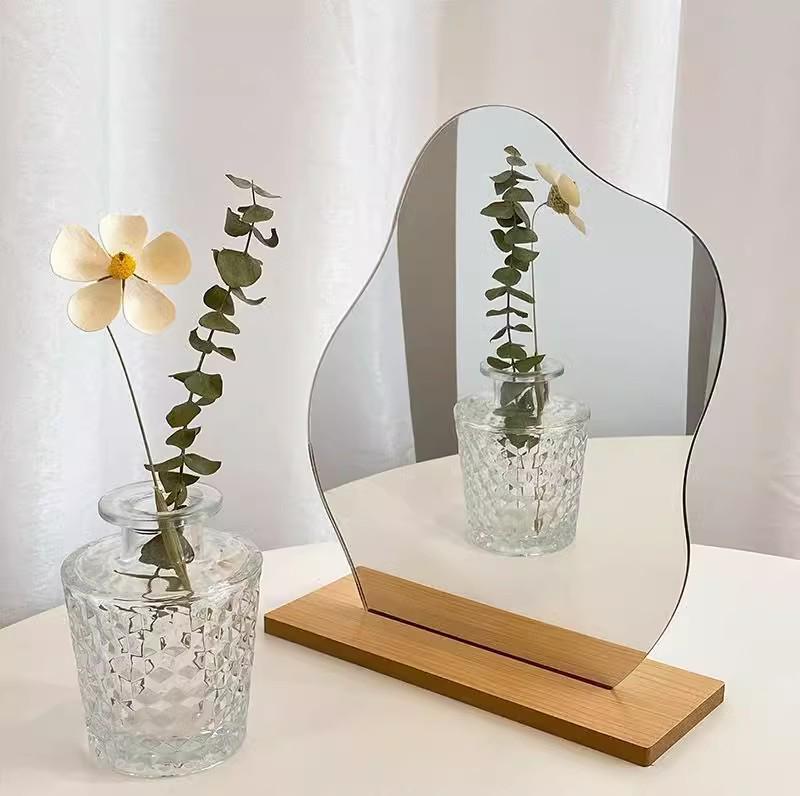 Irregular Acrylic Concave Makeup Mirror - Decorative Photo Prop
