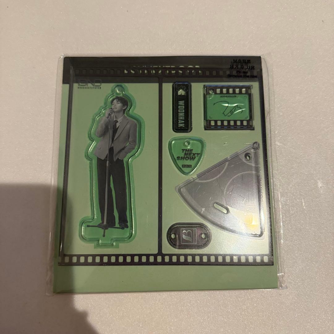 

[USED] BOYNEXTDOOR Unak Acrylic Keychain POP UP Korea