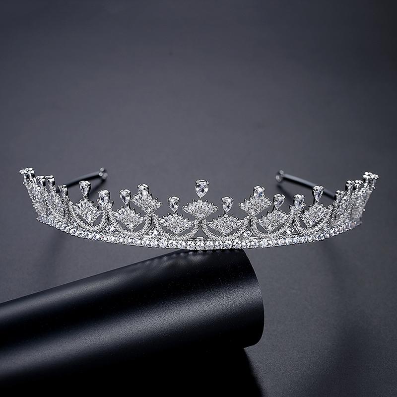 LUOTEEMI Cubic Zirconia Crown Wedding Bride Vintage Pin Flower Designer for Girl Bridal Hair Accessory Tiara