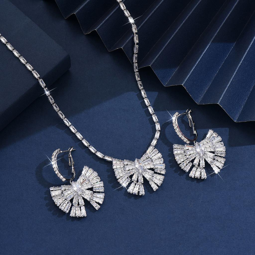 New Butterfly Knot Korean Edition Women's Elegant Versatile Flower Craftsmanship Exquisite Necklace Earring Set
