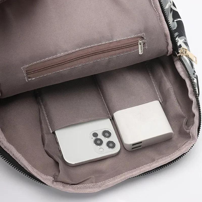 Large Capacity Oxford Leisure Women's Backpack  Versatile and Elegant Transport Bag  New