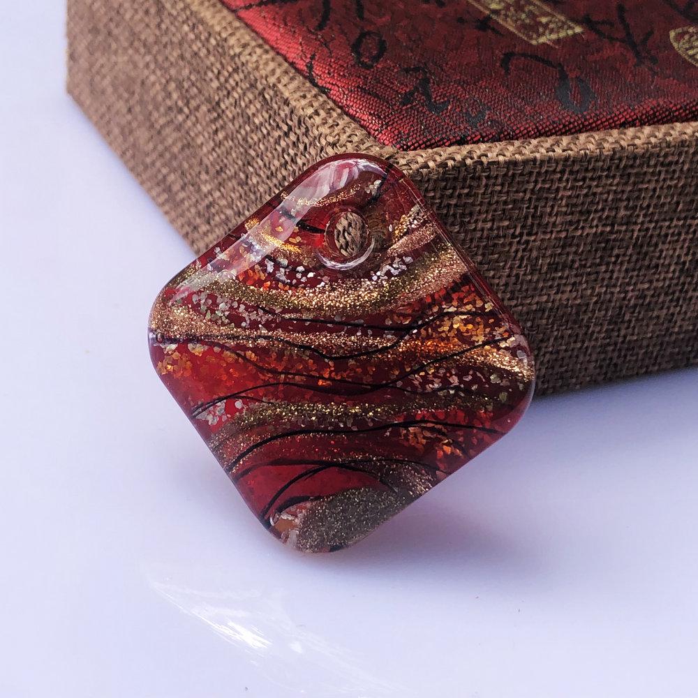 Handmade Gold Sand Stripe Glass Pendant Necklace - Unique & Versatile Jewelry for Sweaters