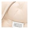 Maison Margiela Buchstabenlogo gesteppte Druckknopfklappe Ledertasche Wolkenform Damen Umhängetasche Beige SB1WG0019P4300T2086