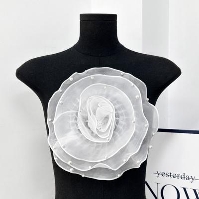 Süße 3D Organza Stoff Rosenblüten Aufnäher Künstlich 26,5cm Brustblume Brautkleid Hals Dekoration Brosche Zubehör