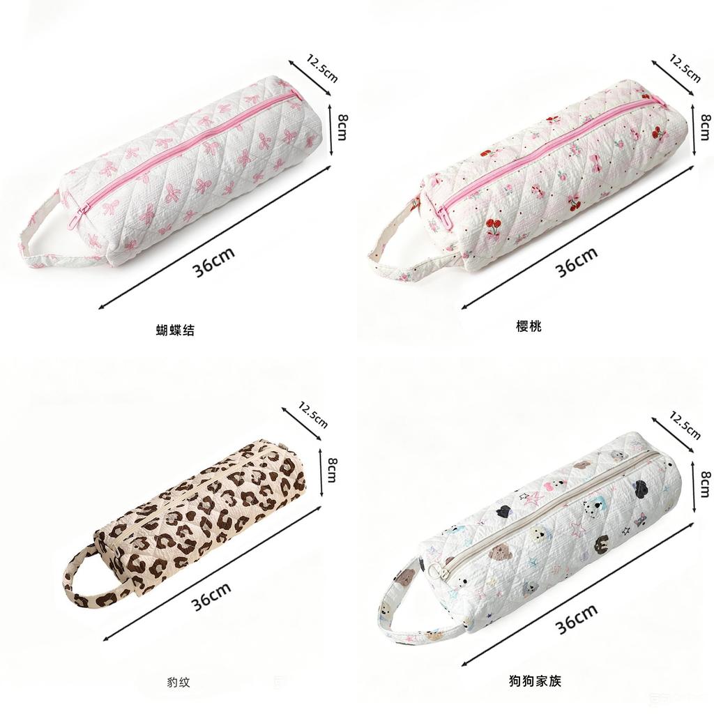 Makeup Bag With Cartoon Dog Family Pattern For Travel And Makeup Tool Storage