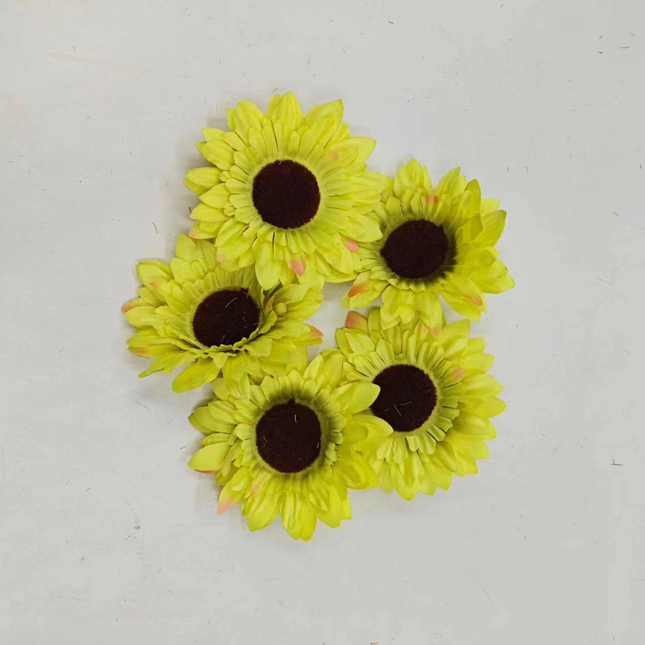

Simulation Wedding Sunflower Flower Head Is Suitable For Furniture Photography Wedding Diy Placement With Random Matching