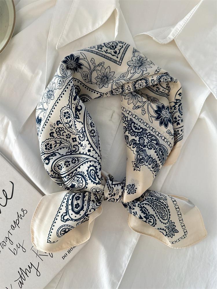 New Small Square Scarf Simple High-end Cashew Flower Waist Silk Scarf Women's High-end Fashion Versatile Belt Accessories