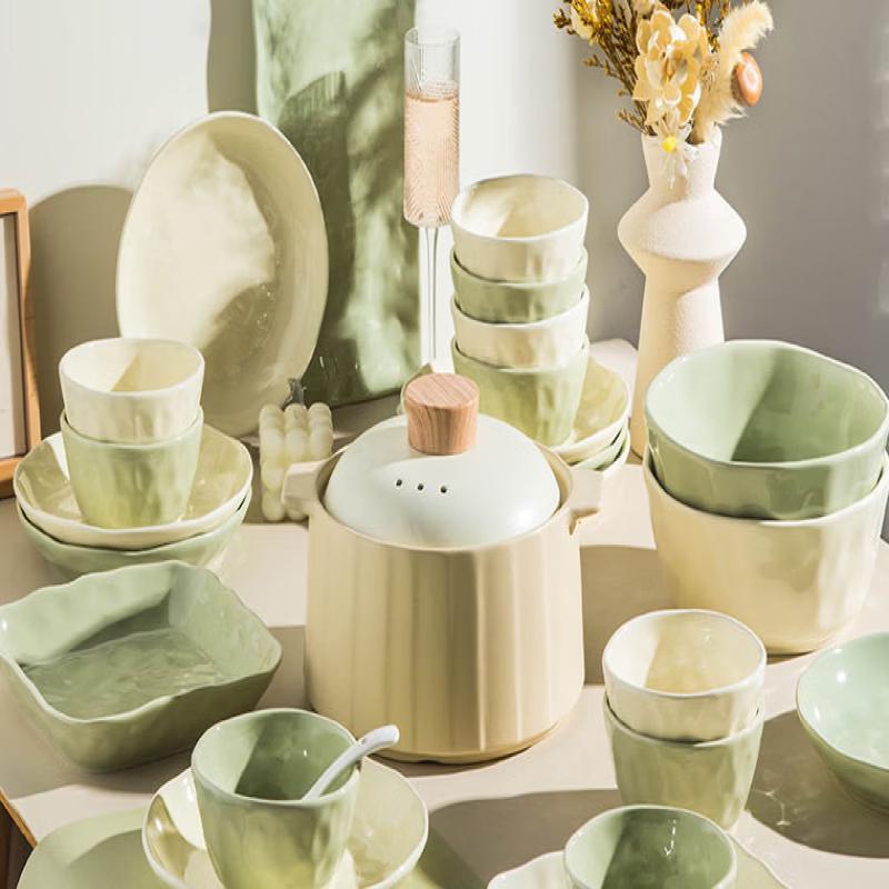 Yipan Underglaze Anti-Scald Bone China Dinnerware Set - 32 Piece