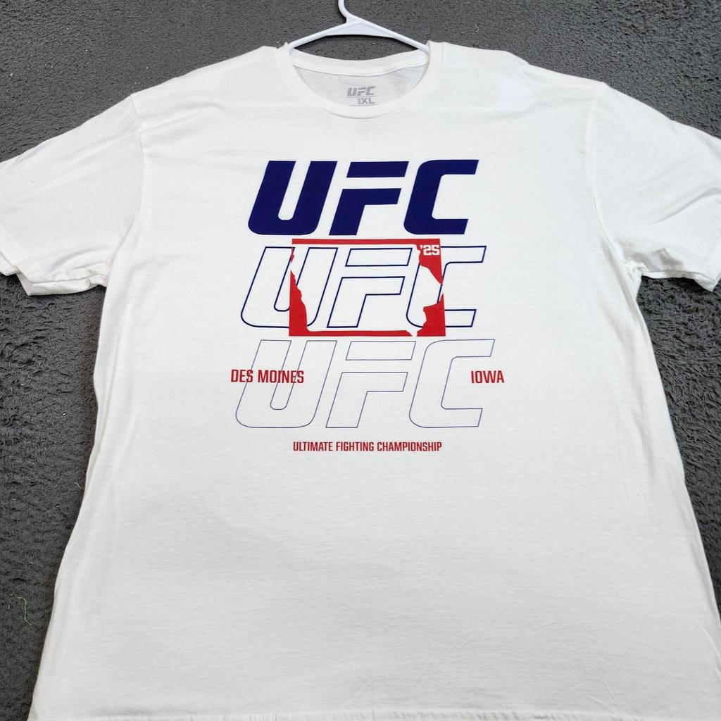 UFC Des Moines Iowa Ultimate Fighting Championship White Graphic XL Unisex T-Shirt