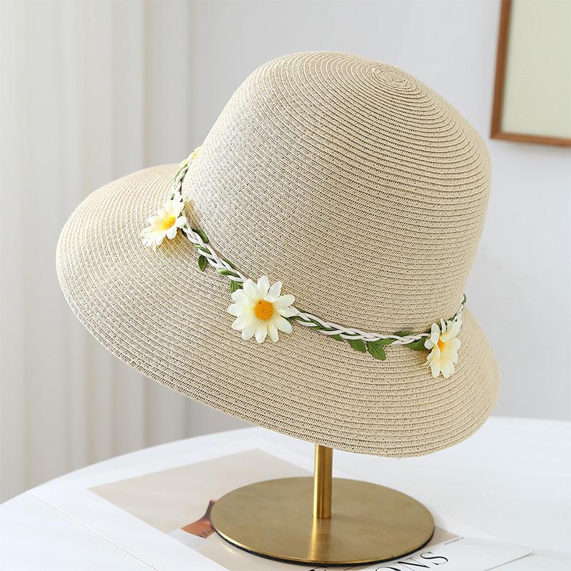 French idyllic daisy wreath straw hat women's spring and summer seaside vacation sun protection big brim sun hat shows small face