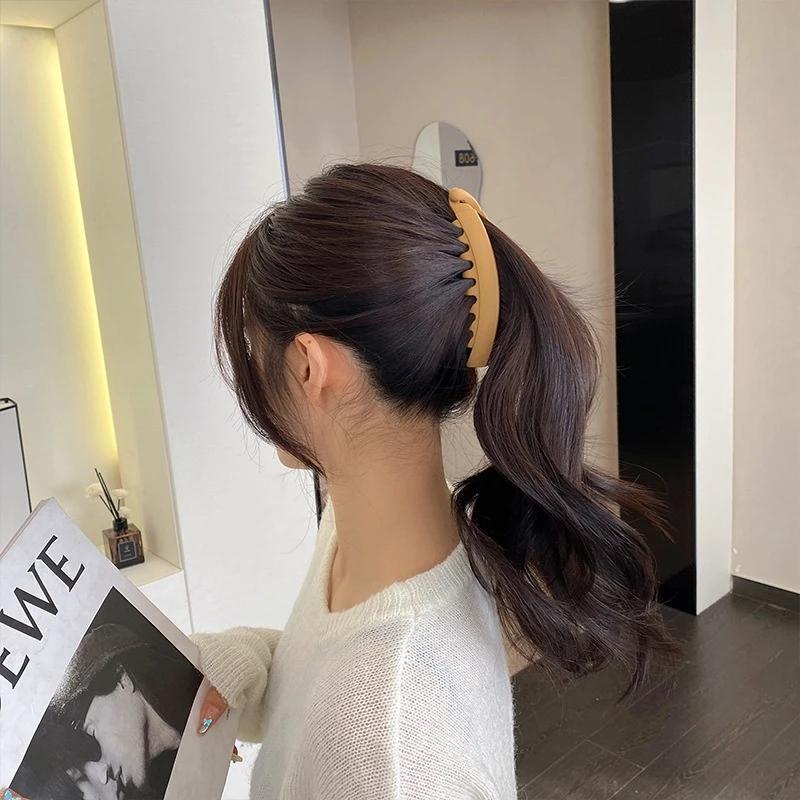 Basit Stil Pençe Klips Buzlu Renk Tek Kelime Klips Muz At Kuyruğu Saç Klipsi Dişli Saç Klipsi Moda Saç Aksesuarları
