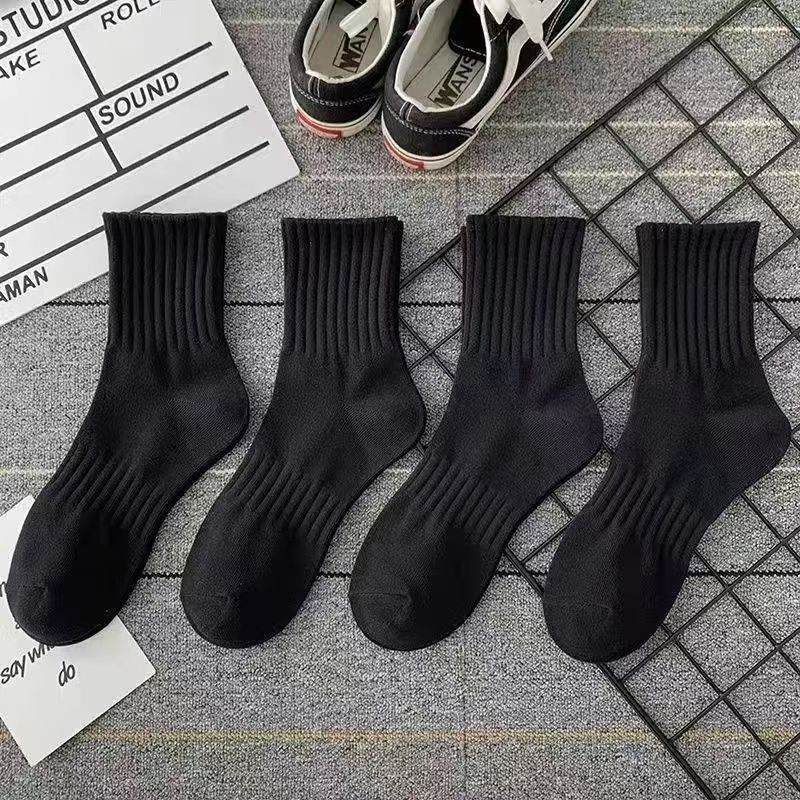 Socks black and white solid color four-season sports socks breathable sweat-absorbing deodorant men's and women's medium tube socks