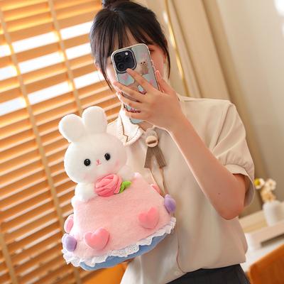 Niedliches Mädchen Herz Hase Verwandelt sich in einen Blumenstrauß Plüschpuppe Bärenpuppe Geschenk für Freundin