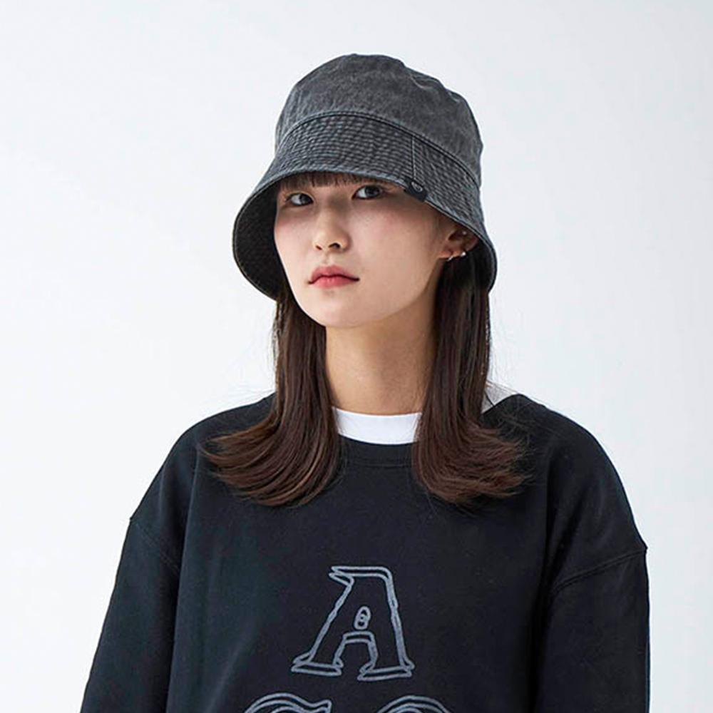 APOSTROPHE COMMA Point Label Washed Herringbone Bucket Hat (Washed Black)