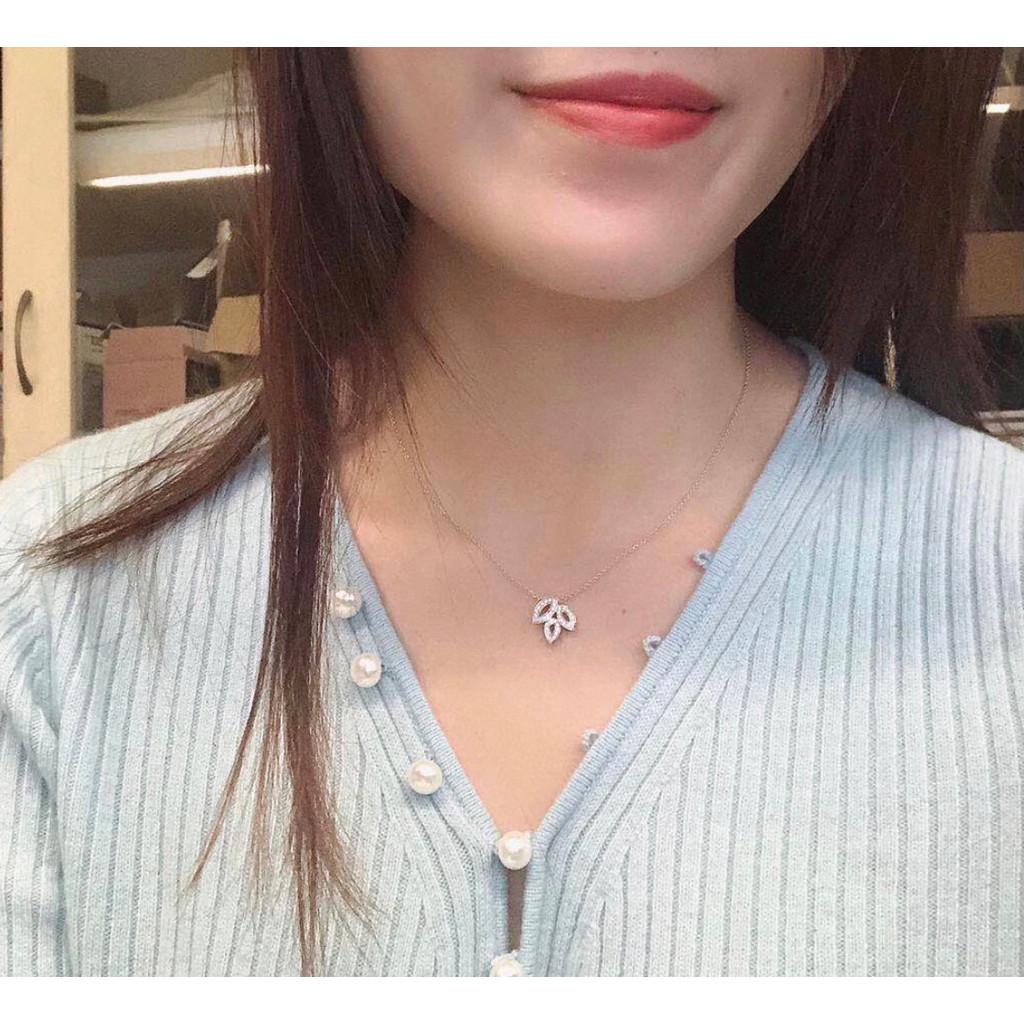 Hollow out clover pendant necklace 18K Asian gold material Luxurious, beautiful, noble, atmospheric, daily wear jewelry