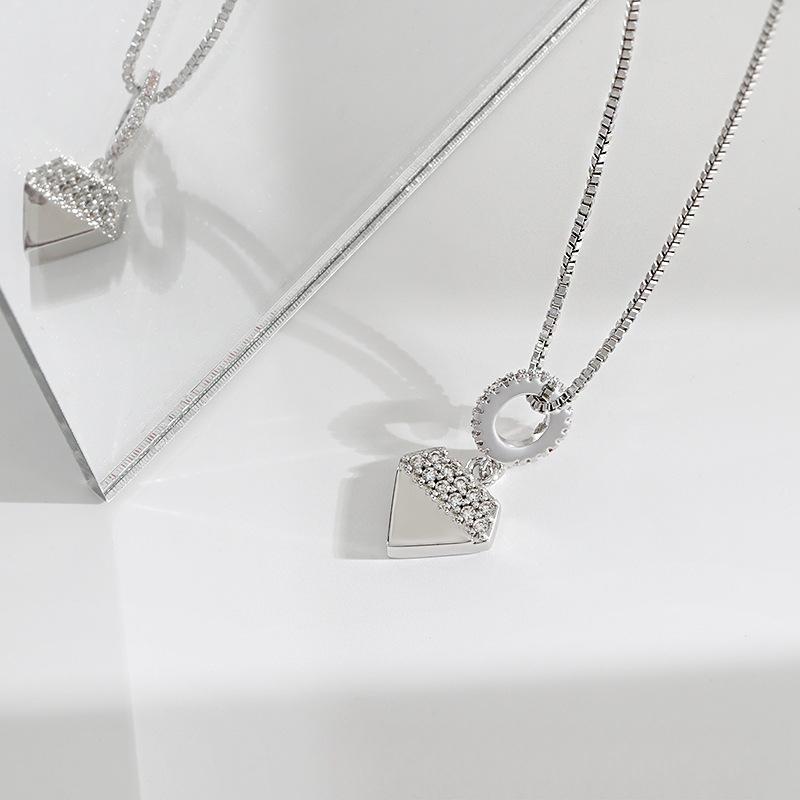 Original Design Wearing Pendant Necklace, Triangular High-end Design Sense Simple Diamond Necklace