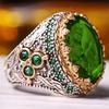 New Inlaid Emerald Mens Luxury Ring Retro Domineering Personality Jewelry for Banquet Party Gifts
