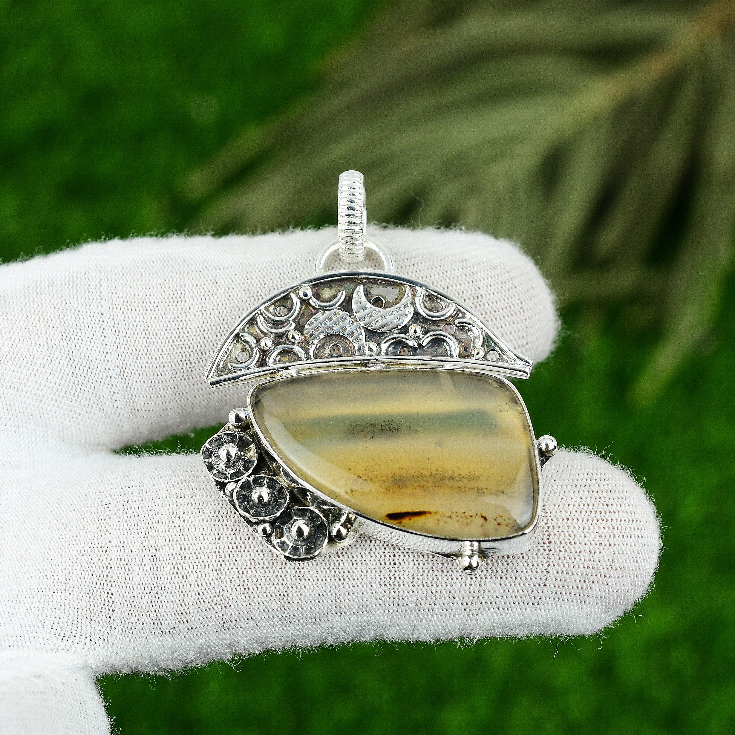 Sisters Day Deal 925 Silver Trillion Natural Montana Agate Engagement Pendant