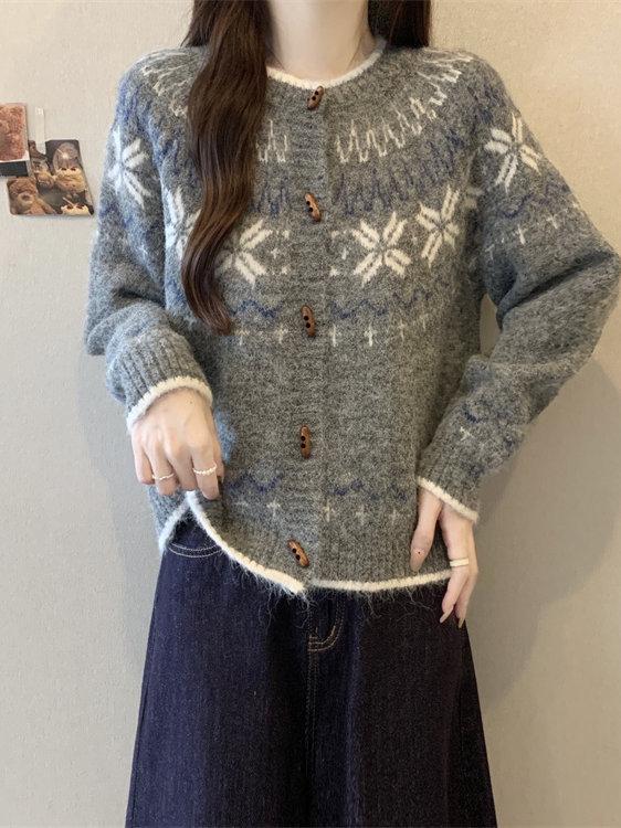 Women's French Retro Jacquard Knit Cardigan - 2026 Autumn/Winter Fair Isle Horn Button Sweater Coat