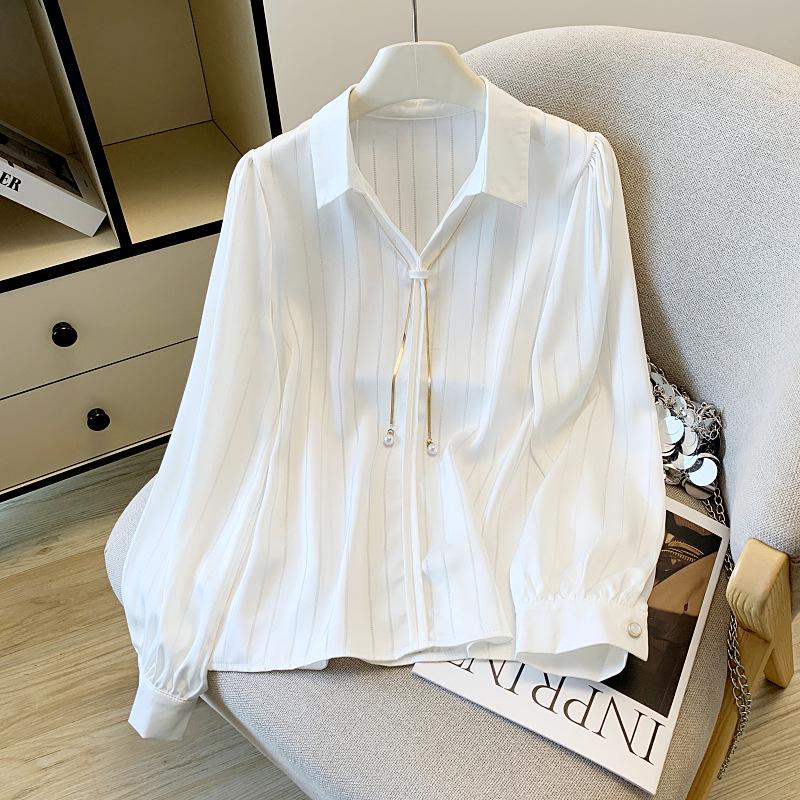

2026 Spring Women s Korean Satin Striped Chiffon Shirt - Stylish, Versatile Design M чорний