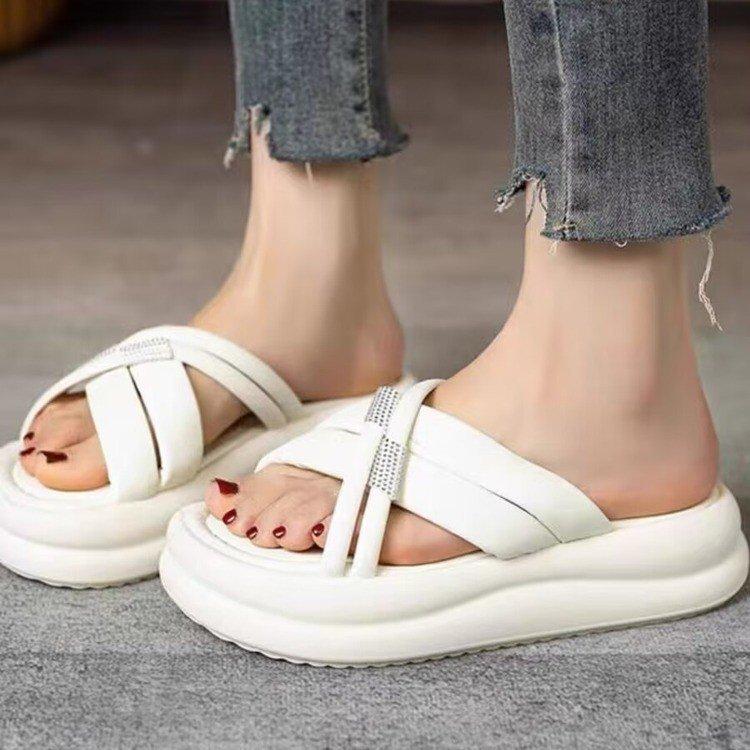 Cool Slippers Women's Summer Fashion Wear 2025 New Rhinestone Platform Pregnant Women's Beach Sandals High-end One-word
